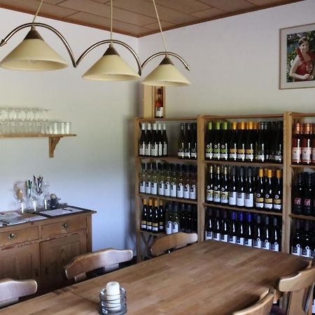 Weingut Und Gaestehaus Wolfgang Beth Kinheim Exterior foto